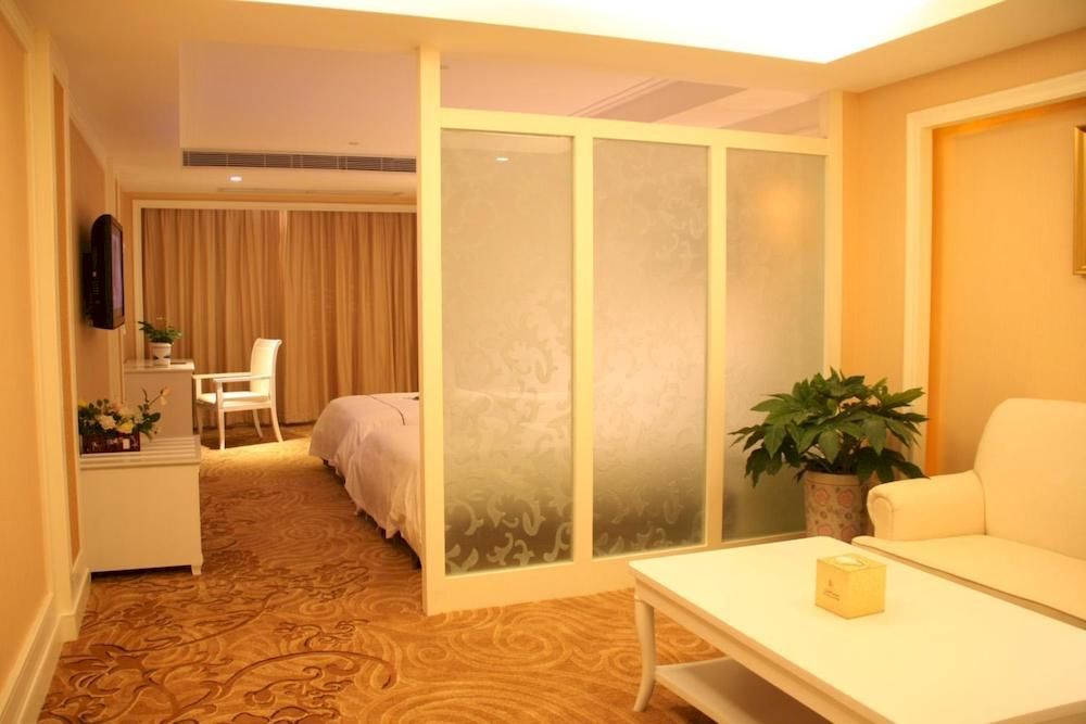 Huizhou Jinhuayue International Hotel Extérieur photo